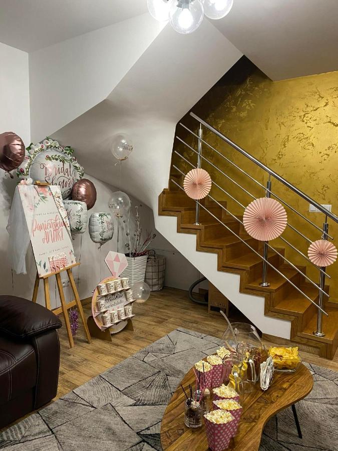 Ferienwohnung Dom Na Borowkowym Wzgorzu Palesnica Exterior foto